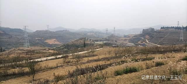 民营企业家王会珍:为上千名山区贫困学生和残疾人送去爱心